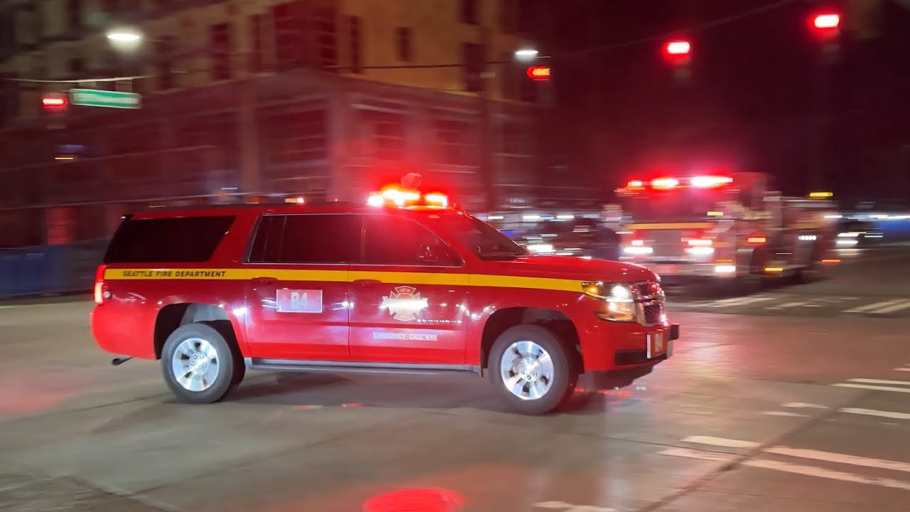 Seattle FD Ladder 5, Engine 35 (spare) and Battalion 4 (spare ...