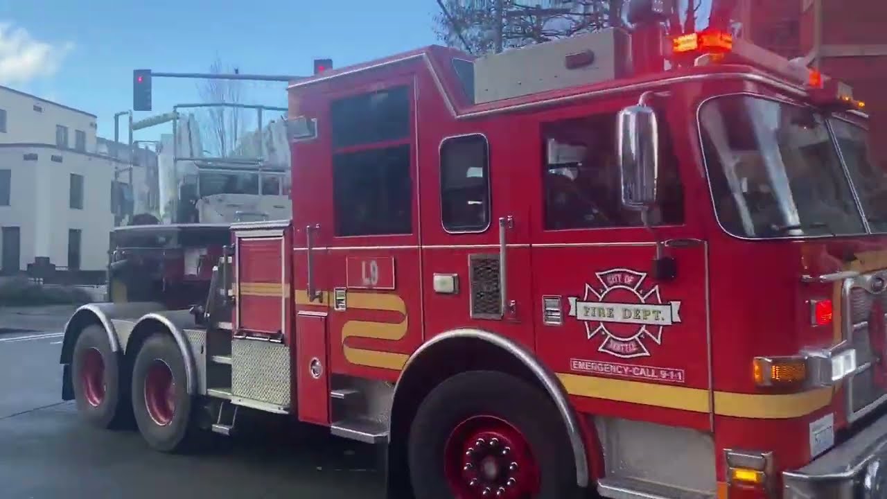 Seattle Fire Department Ladder 9 Responding Seattle Fire Department ...